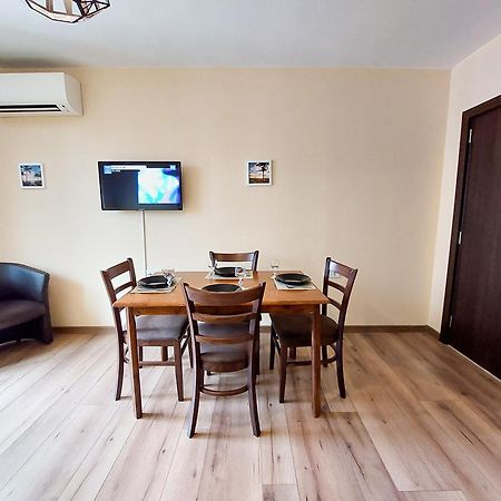 Апартаменти За Гости Делукс Burgas Luaran gambar