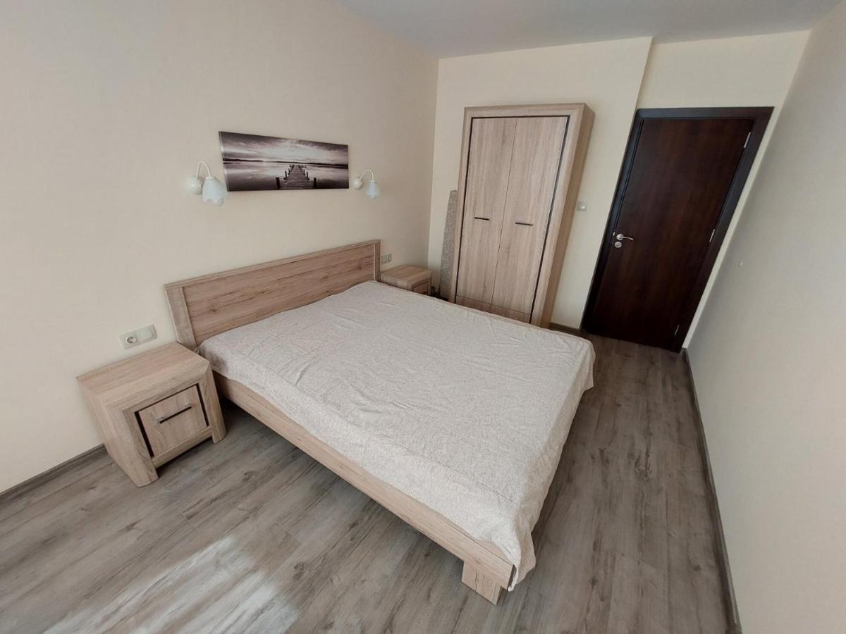 Апартаменти За Гости Делукс Burgas Luaran gambar