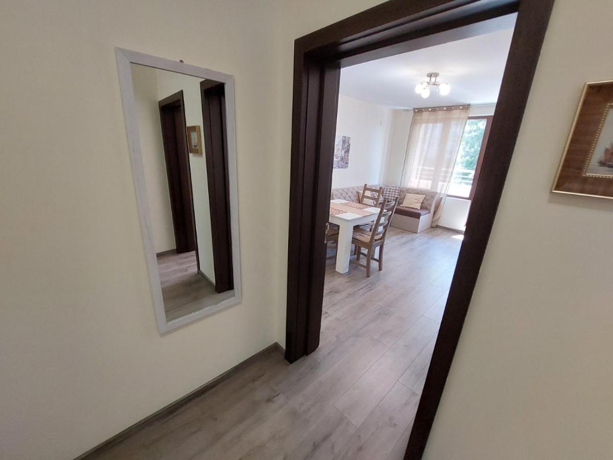 Апартаменти За Гости Делукс Burgas Luaran gambar