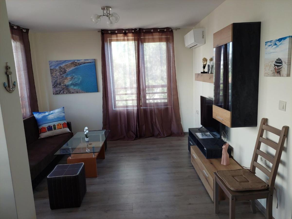 Апартаменти За Гости Делукс Burgas Luaran gambar