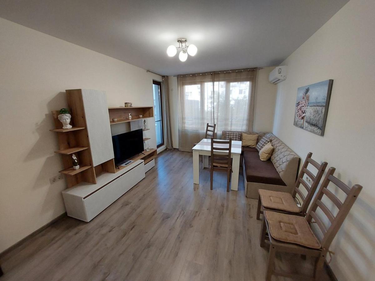 Апартаменти За Гости Делукс Burgas Luaran gambar