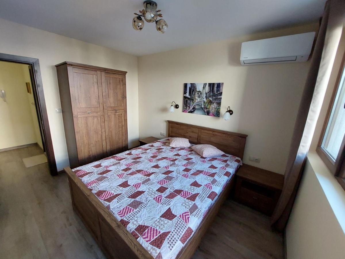 Апартаменти За Гости Делукс Burgas Luaran gambar