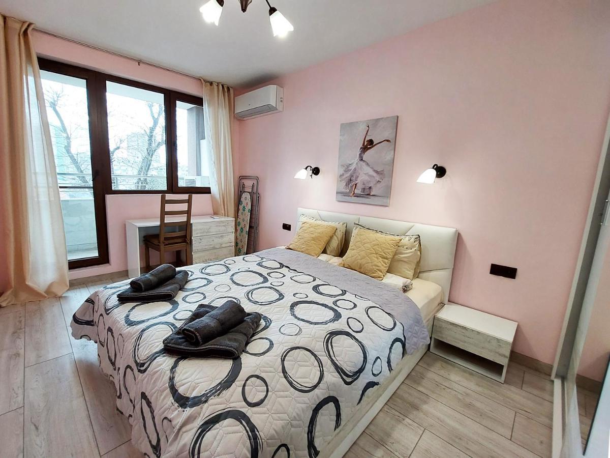 Апартаменти За Гости Делукс Burgas Luaran gambar