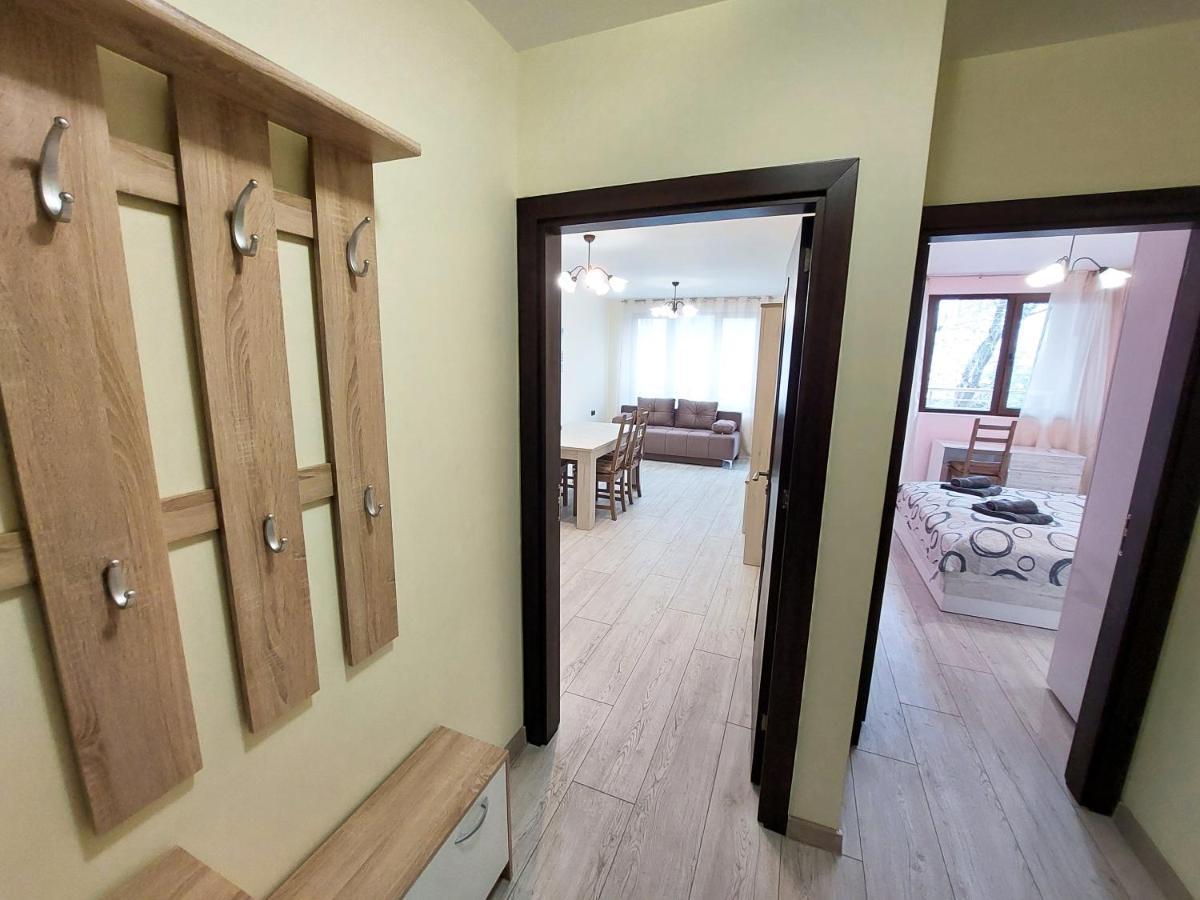 Апартаменти За Гости Делукс Burgas Luaran gambar