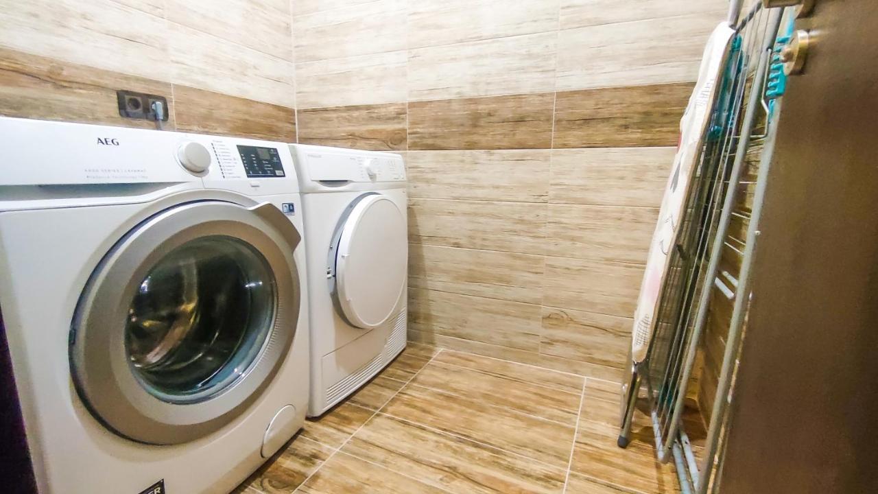 Апартаменти За Гости Делукс Burgas Luaran gambar