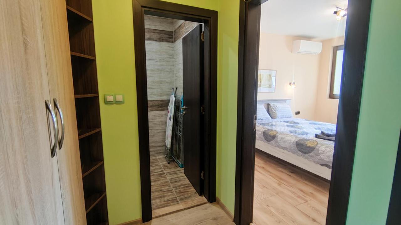 Апартаменти За Гости Делукс Burgas Luaran gambar